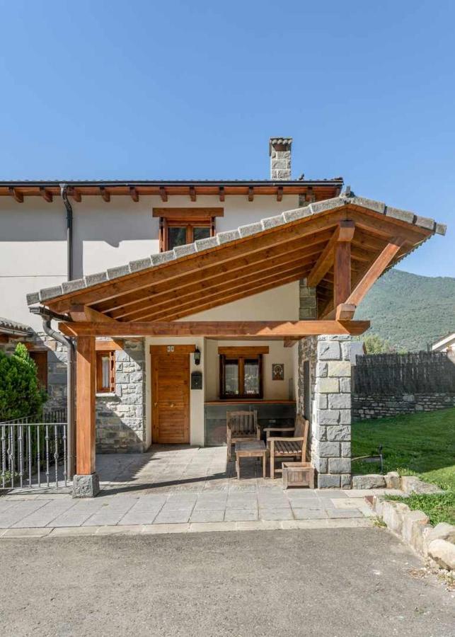 Casa Collarada Confort Villanua Ngoại thất bức ảnh
