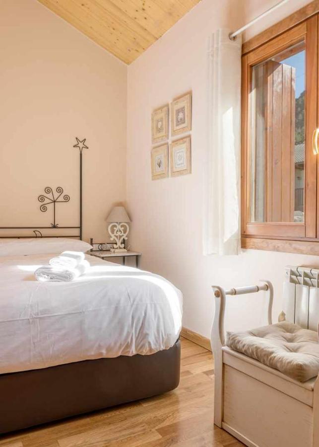 Casa Collarada Confort Villanua Ngoại thất bức ảnh
